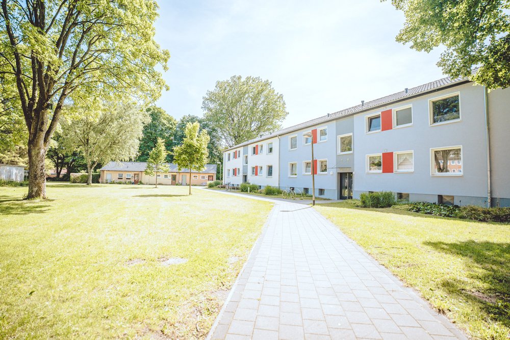 Lötzener Straße 1-3